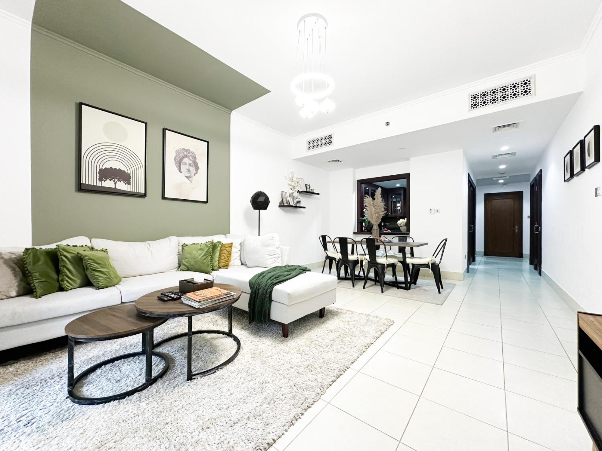 Trophy 2Br Aladdin Estate W Burj Khalifa View Apartment Дубай Екстериор снимка