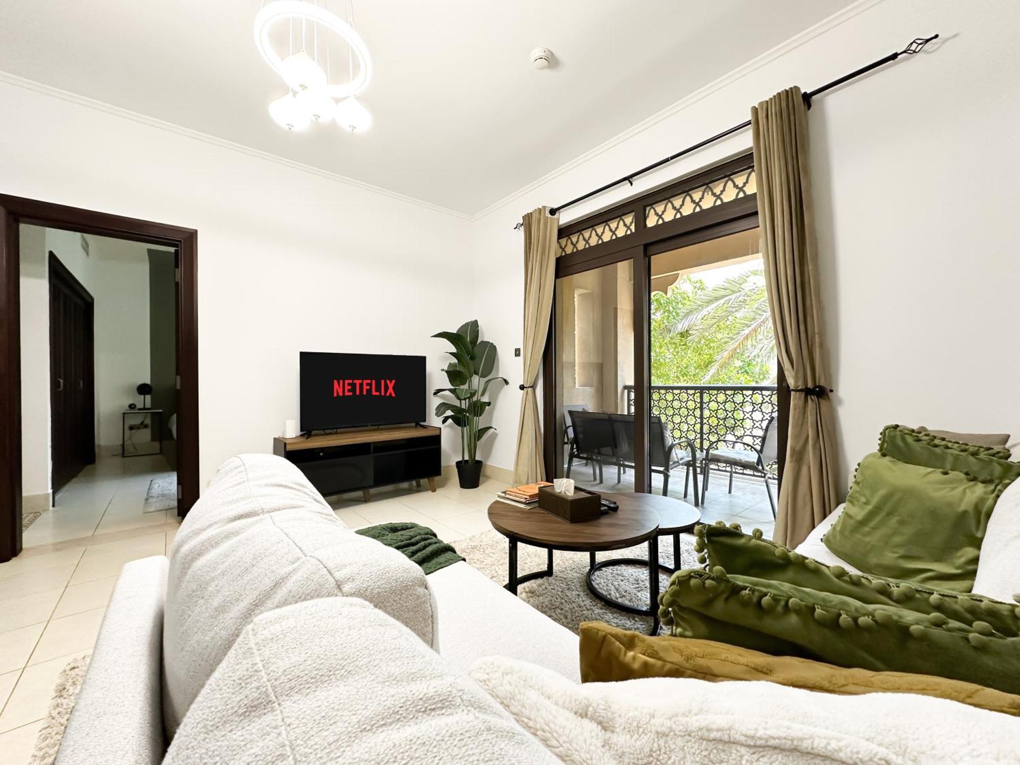 Trophy 2Br Aladdin Estate W Burj Khalifa View Apartment Дубай Екстериор снимка